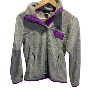 Patagonia Womens‎ Small Gray & Purple Fleece Pullover Snap-T Sweater